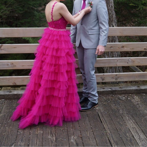 Prom dress from Henri’s color: fuchsia, worn once good condition, - Picture 4 of 7